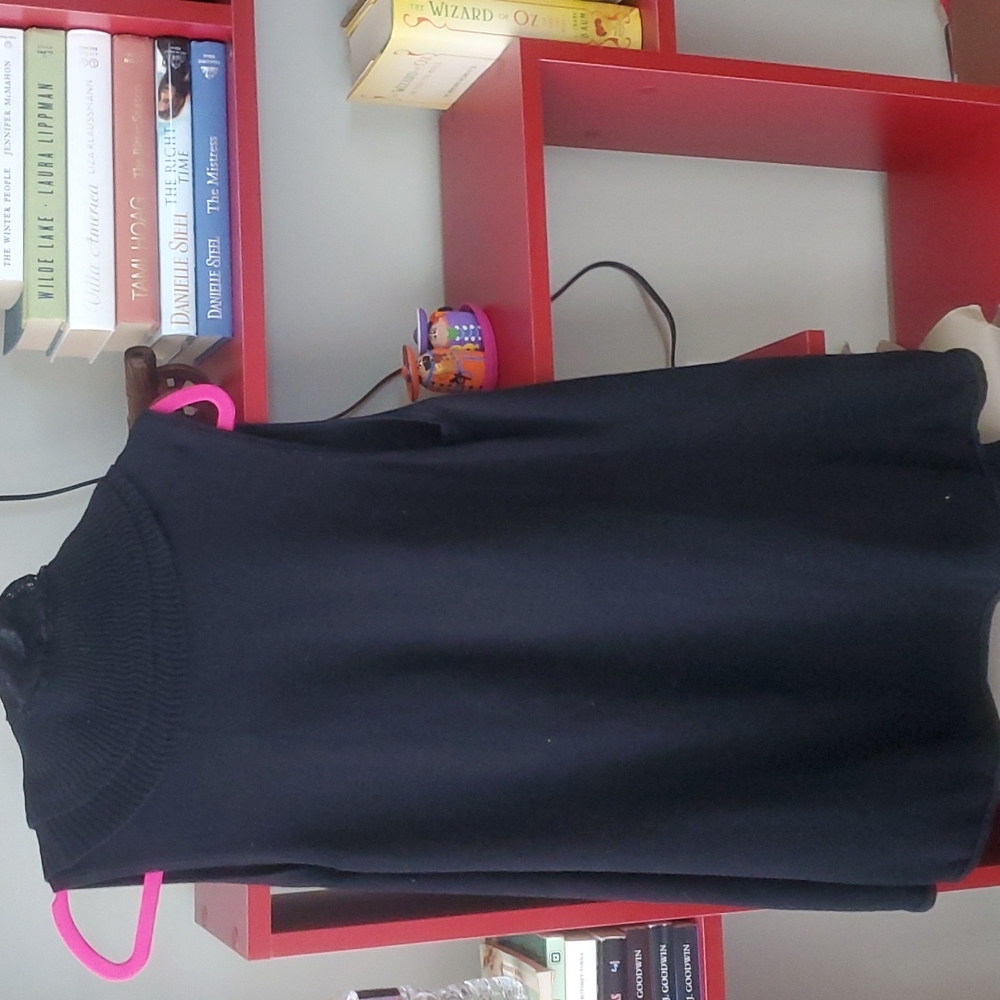 Clothing View 5